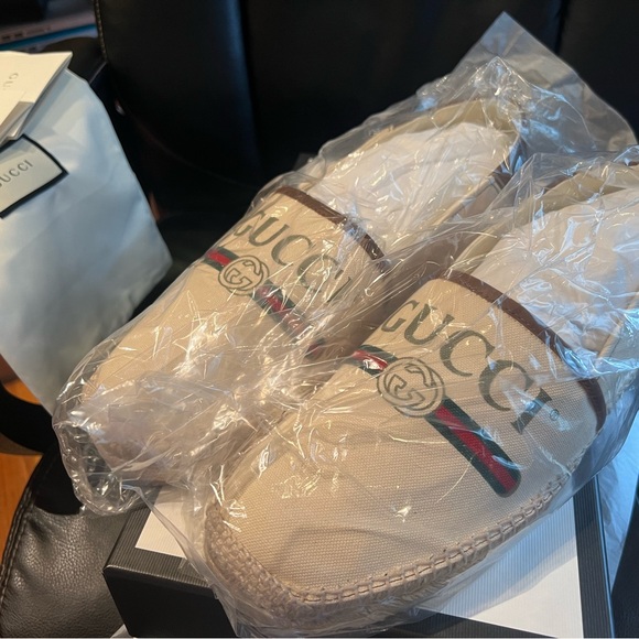 Gucci mens espadrilles - NEVER WORN with box and tags - Picture 5 of 8